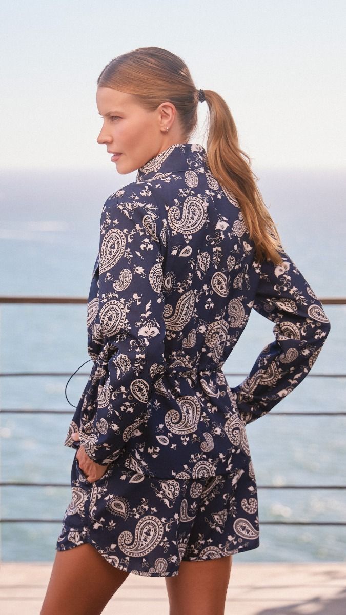 Short Betiza (Paisley Marinho)