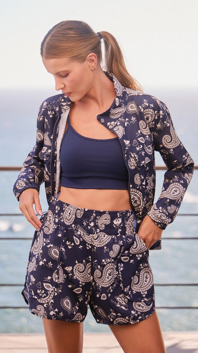 Short Betiza (Paisley Marinho)